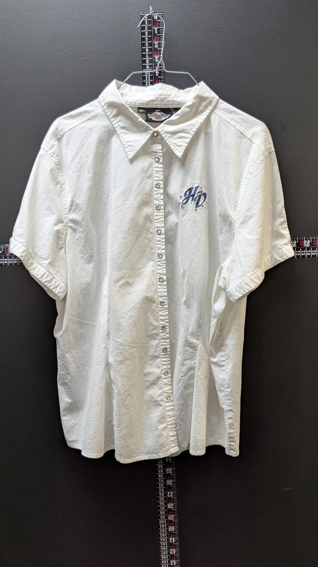Harley Davidson Women’s Snap Front Shirt 2W White Short Sleeve Button Up Plus Size  Price Recommendation: