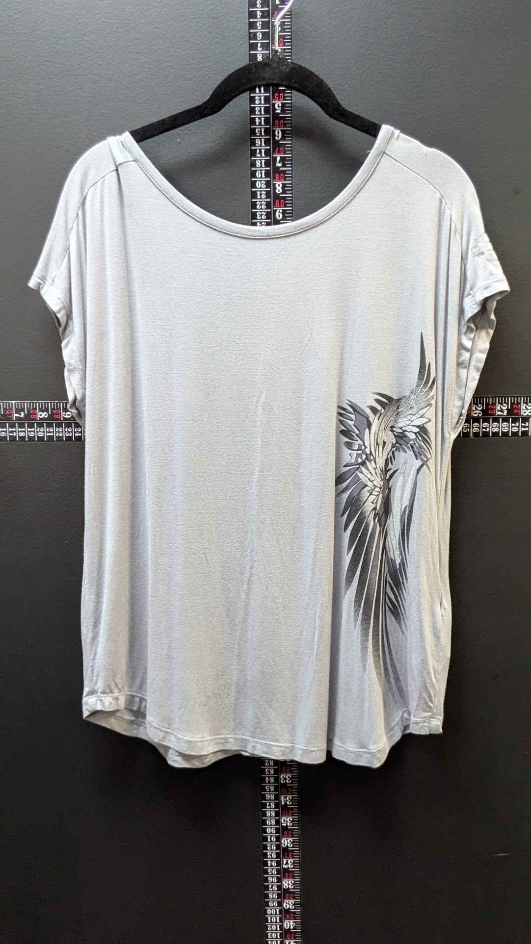 Harley Davidson Women’s Gray Wing Graphic Top Medium Plus Size Open Back Casual Shirt