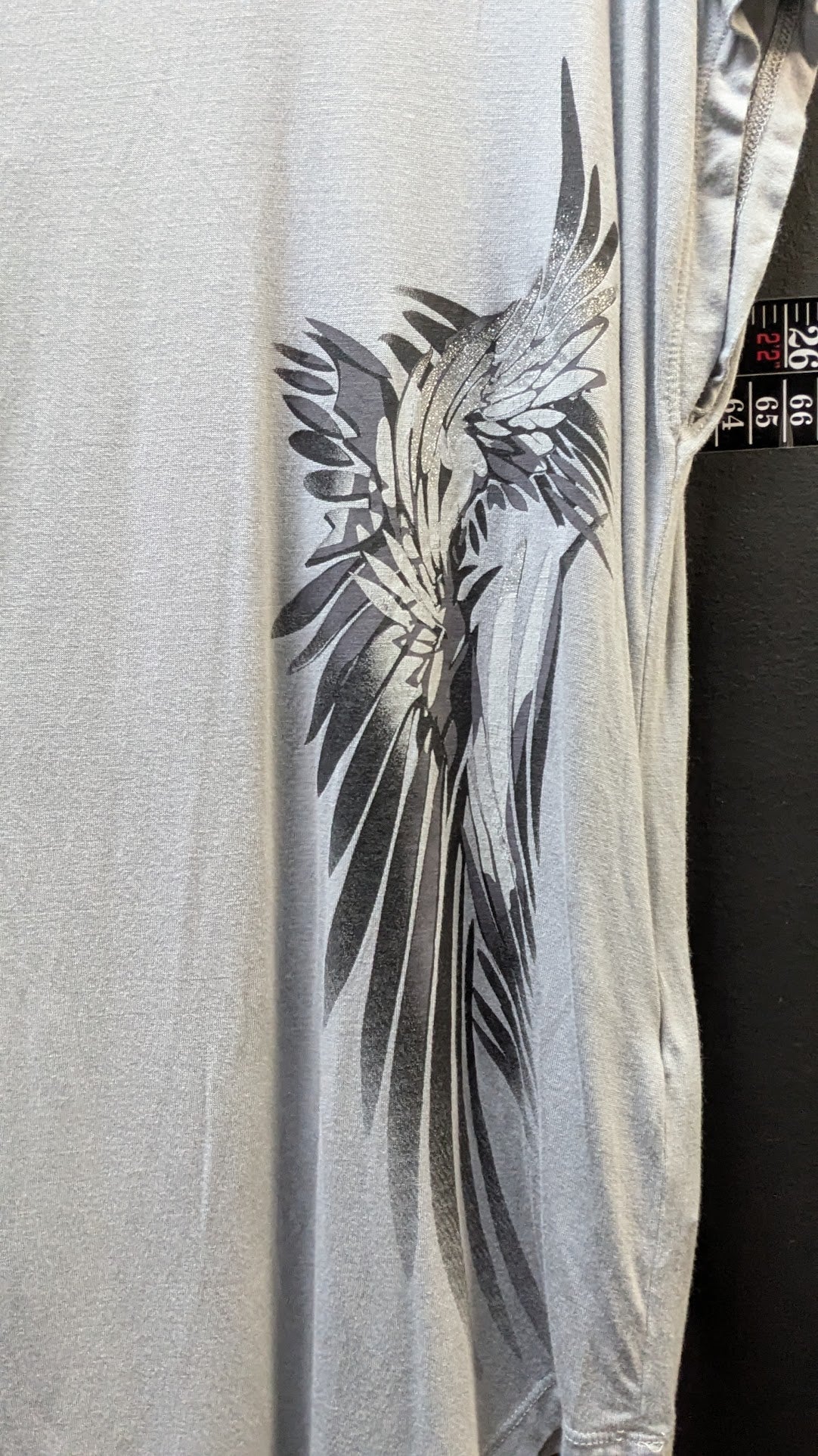 Harley Davidson Women’s Gray Wing Graphic Top Medium Plus Size Open Back Casual Shirt