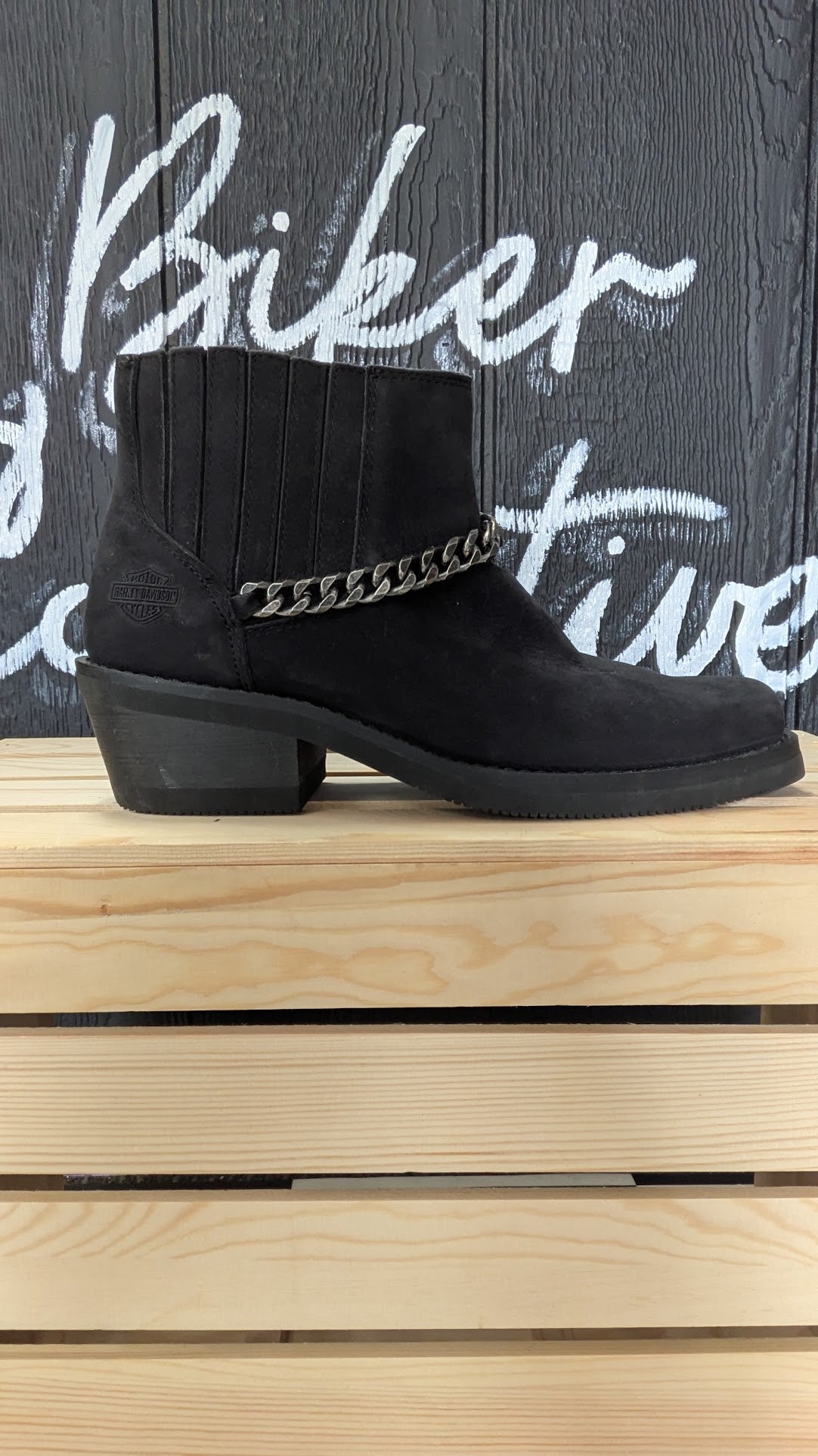 Harley-Davidson Women's Black Leather Chain Harness Chelsea Ankle Boots Size 9.5M