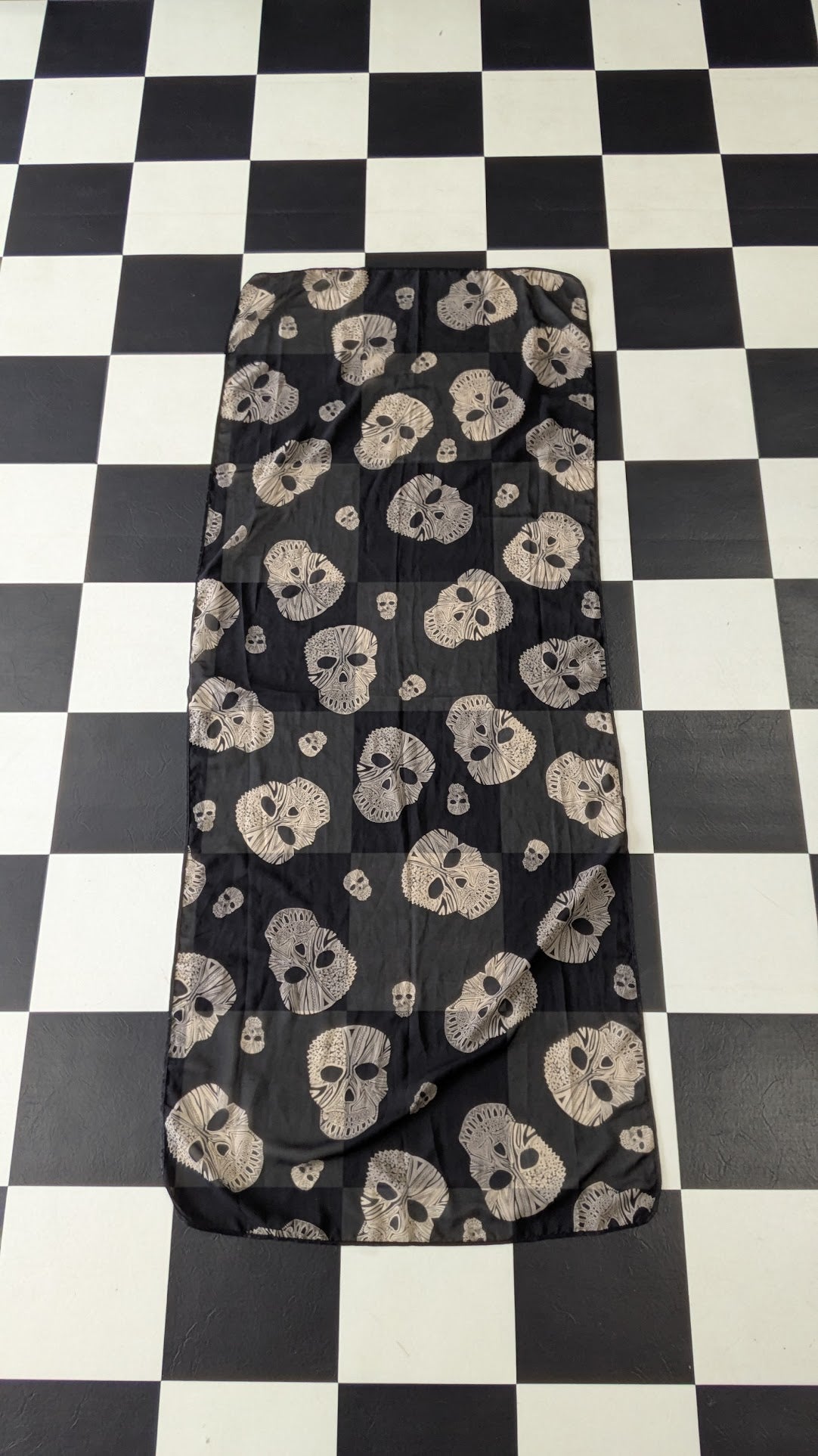 Black Skull Print Lightweight Fashion Scarf Wrap