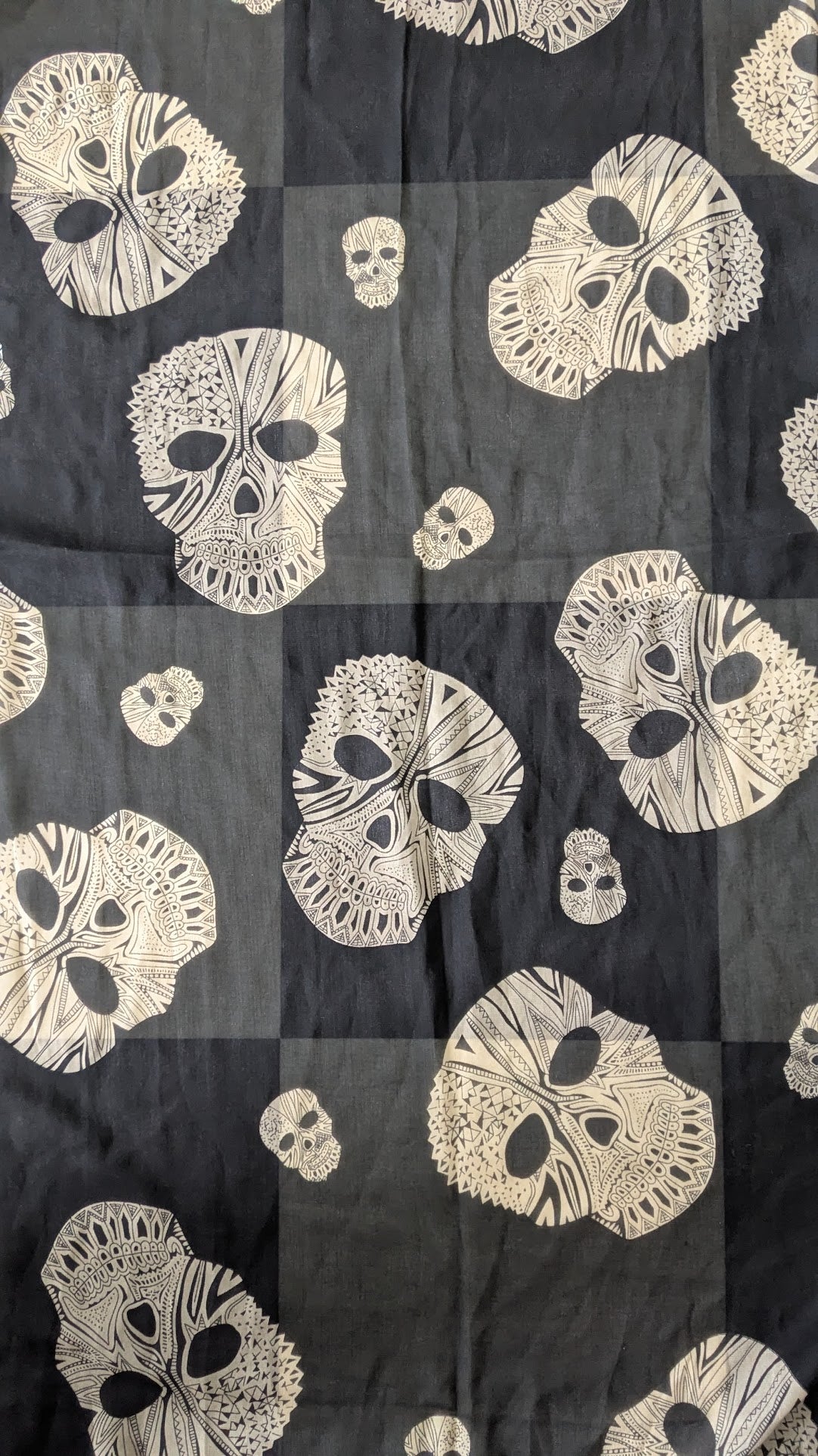 Black Skull Print Lightweight Fashion Scarf Wrap
