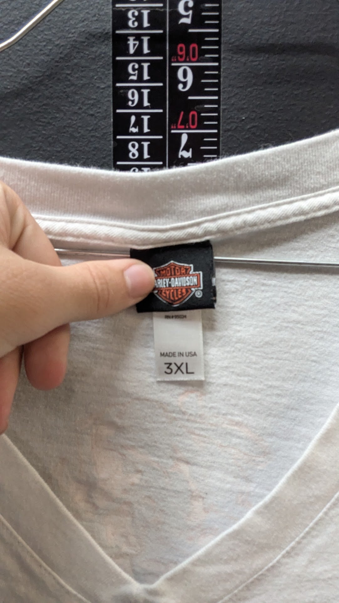 Harley-Davidson Raging Bull Durham NC Women's V-Neck T-Shirt White 3XL