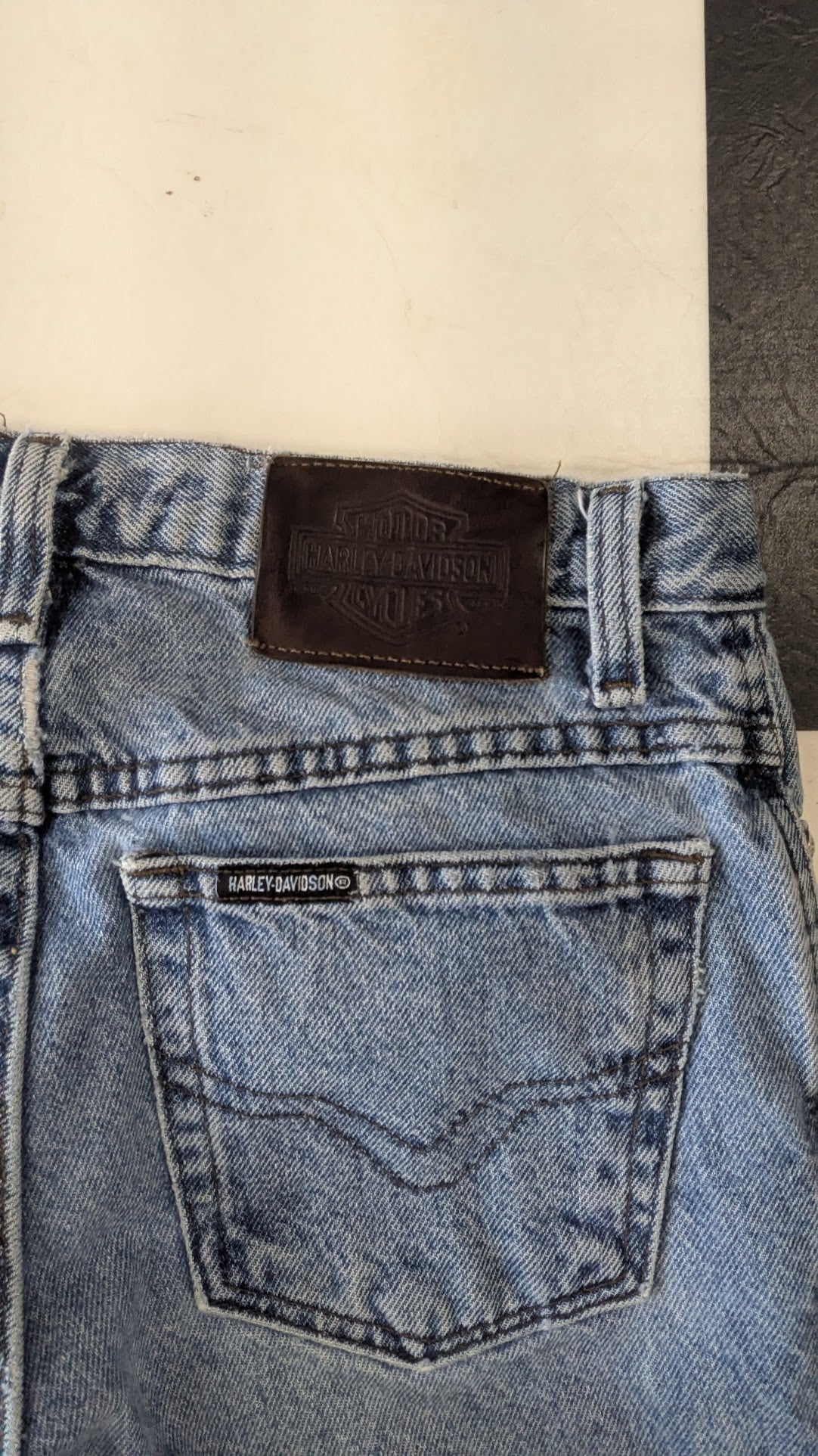 Vintage Harley-Davidson Biker Blues Traditional Fit Jeans – Light Wash Denim – 31x32
