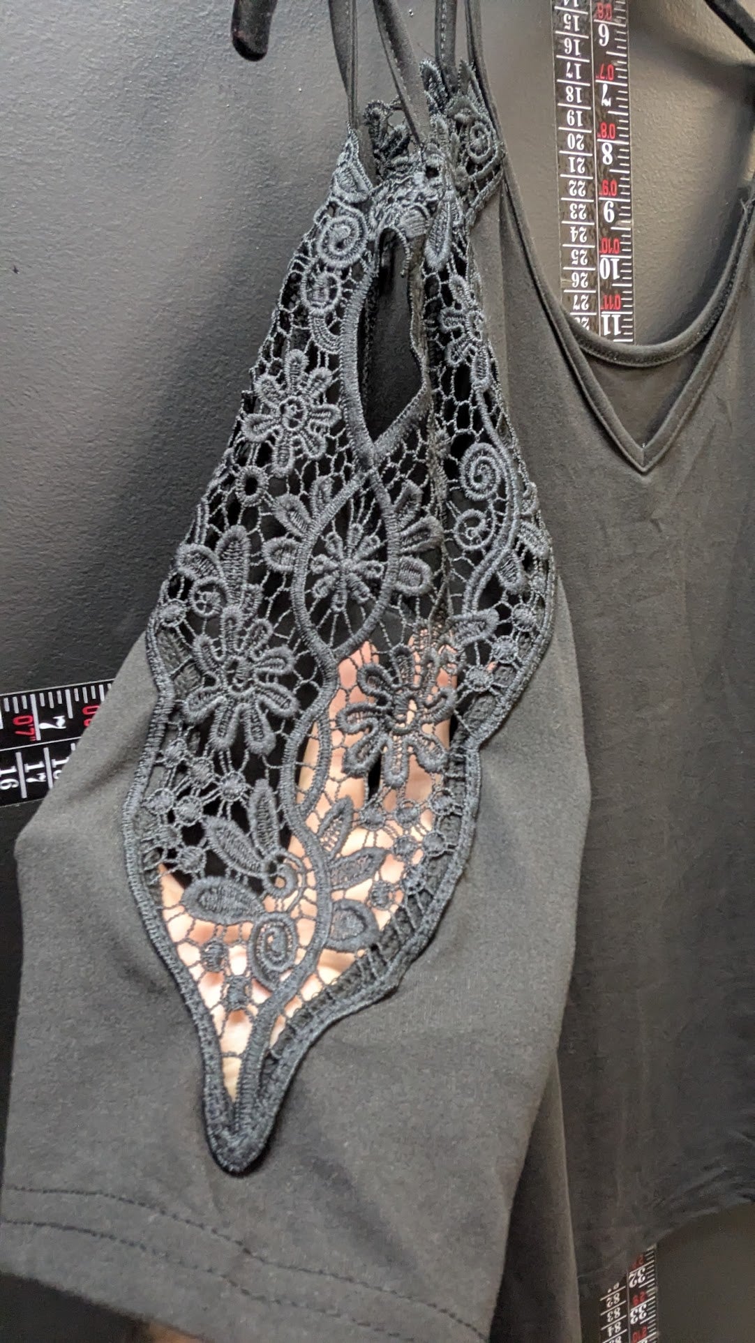 Women's Black Cold Shoulder Top Large Floral Crochet Lace Sleeve V-Neck Boho
