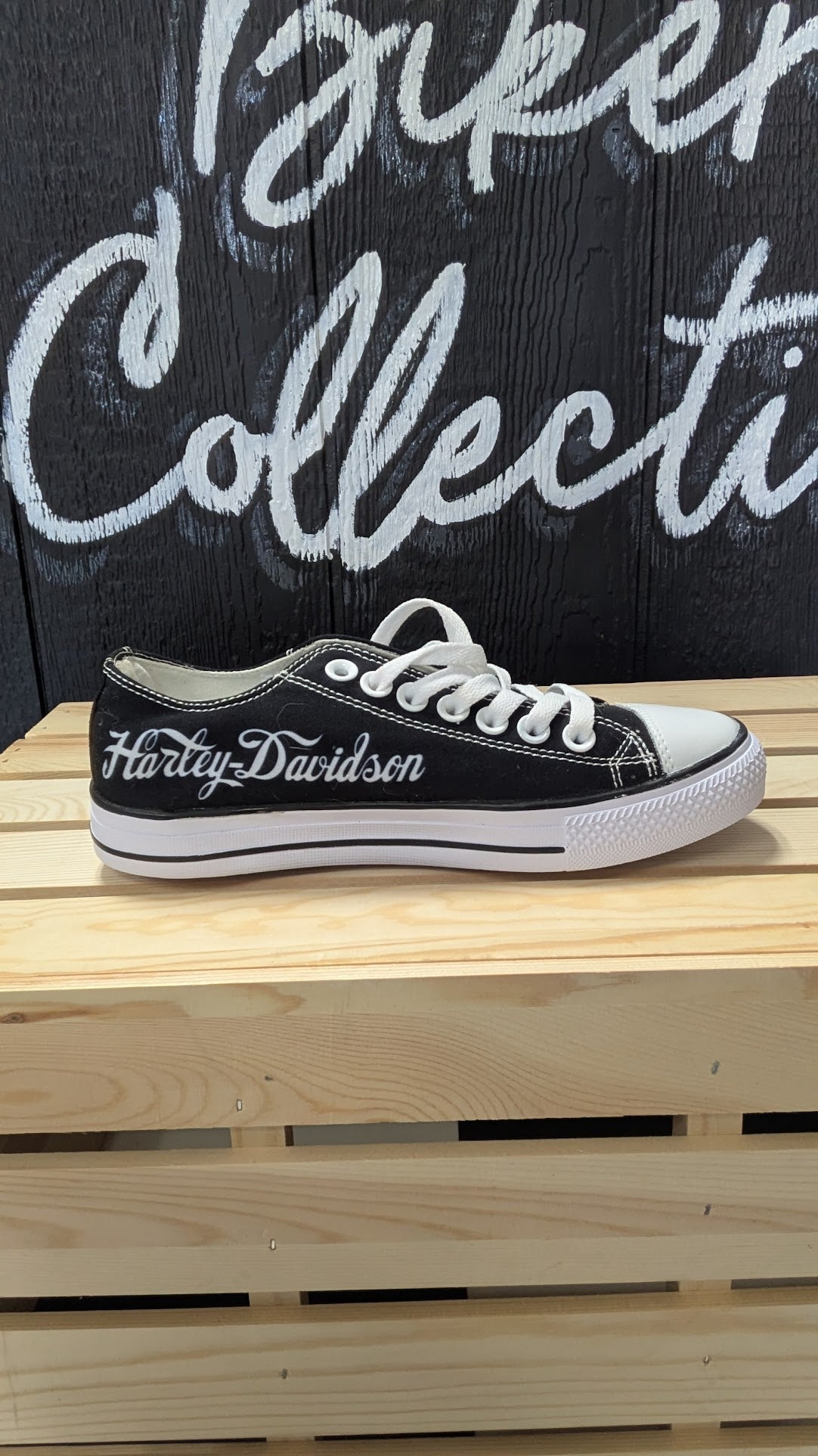 Harley-Davidson Canvas Low Top Sneakers Black White Lace Up Shoes Size 7
