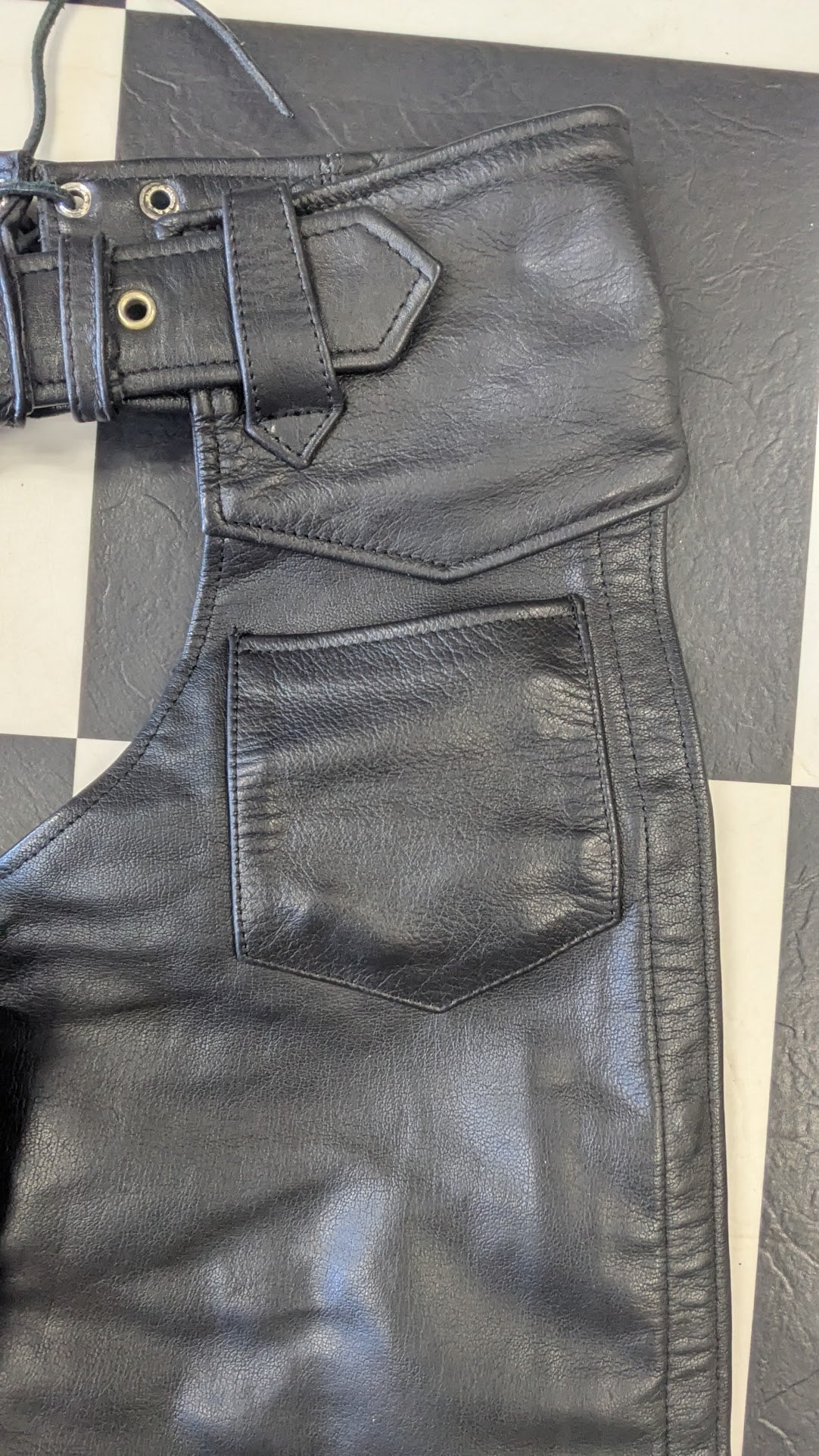 Interstate Leather Originals Black Leather Motorcycle Chaps Size Small Adjustable Riding Chaps
