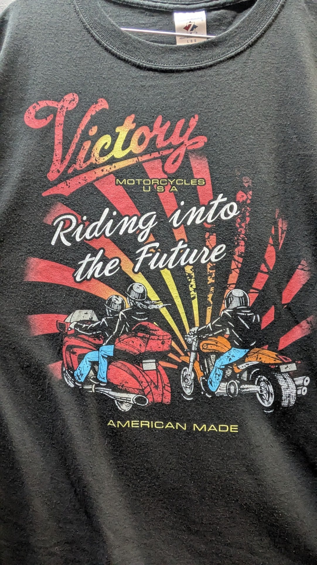 Victory Motorcycles "Riding Into The Future" Graphic T-Shirt – Men's Large Black