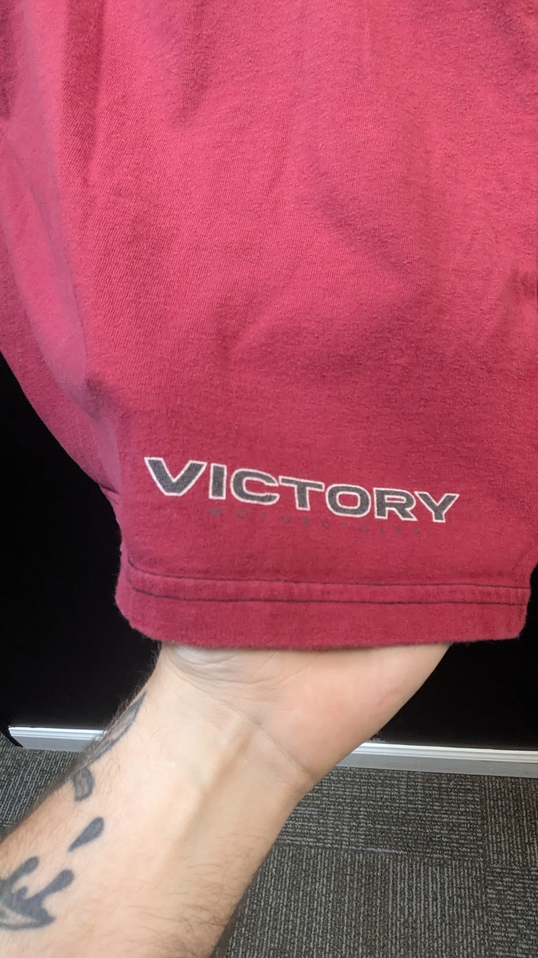 Victory Motorcycles Spirit Lake Raglan Henley T-Shirt – Women's XL Red Black