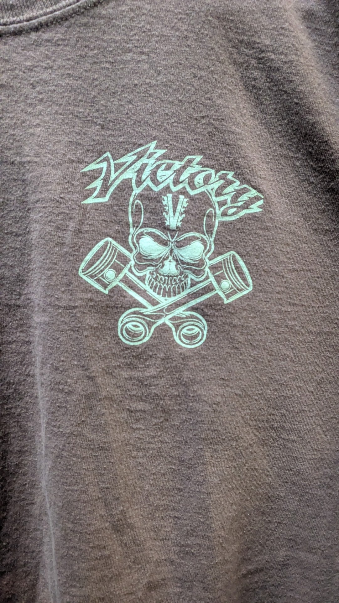 Victory Motorcycles Skull & Pistons Graphic T-Shirt – men's XL Brown