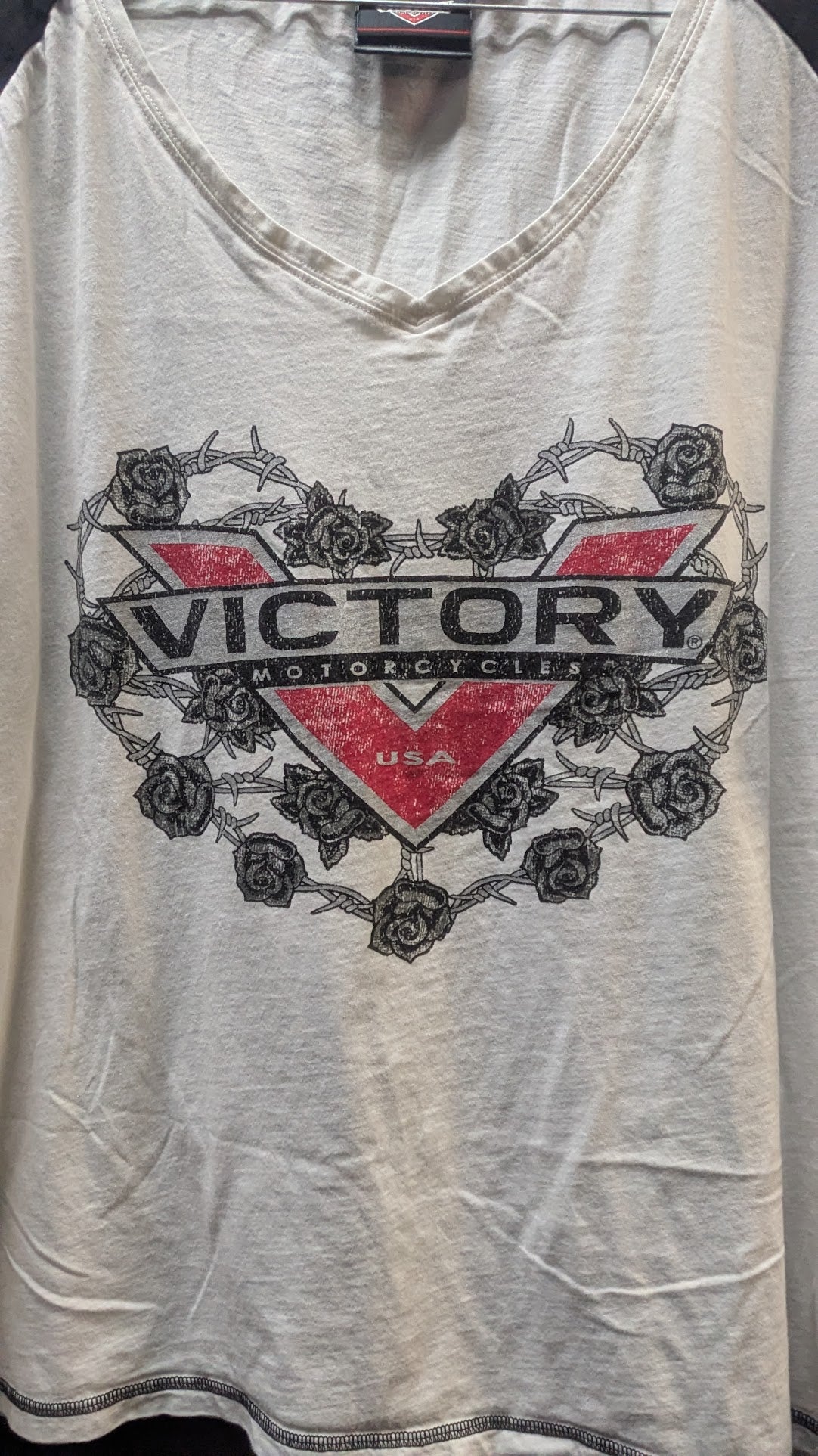 Victory Motorcycles Women's 2XL V-Neck Graphic T-Shirt