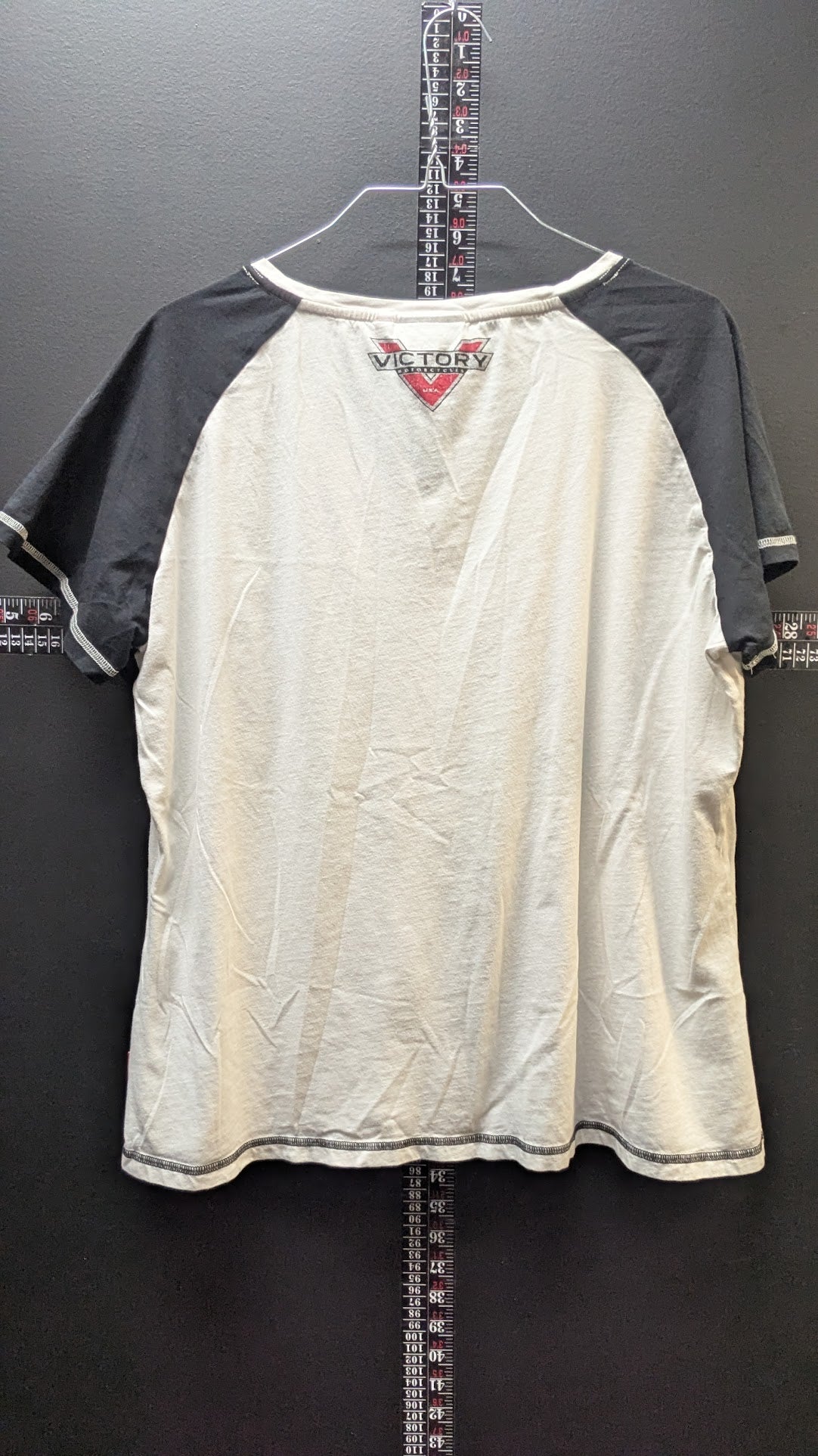 Victory Motorcycles Women's 2XL V-Neck Graphic T-Shirt