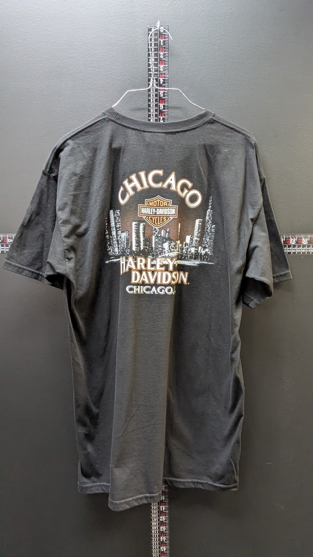 Harley-Davidson T-Shirt Men's Large Black Chicago Harley-Davidson Double-Sided Graphic 100% Cotton