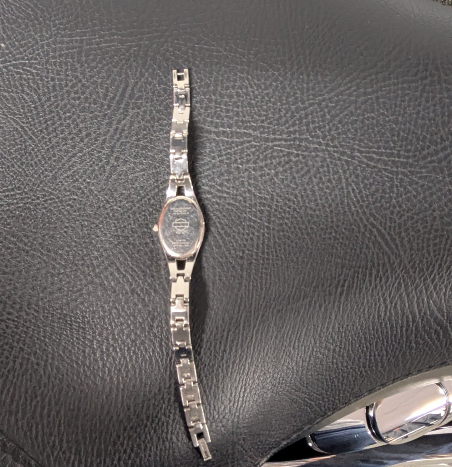 Harley-Davidson Women's Silver Tone Quartz Bracelet Watch Oval White Dial