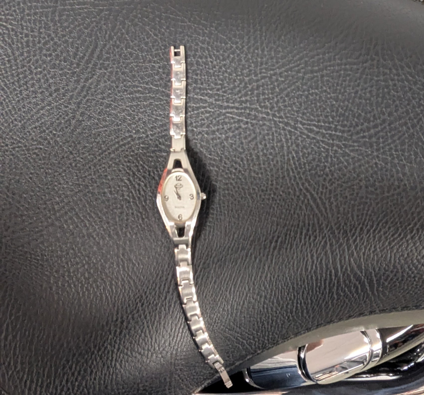 Harley-Davidson Women's Silver Tone Quartz Bracelet Watch Oval White Dial
