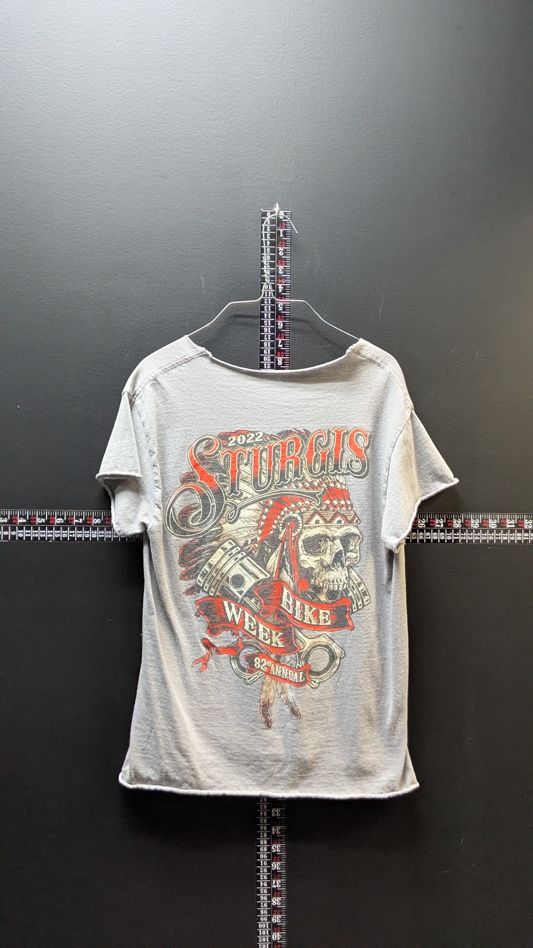 2022 Sturgis Bike Week T-Shirt Men's Large Gray Cut Neck Distressed Biker Graphic