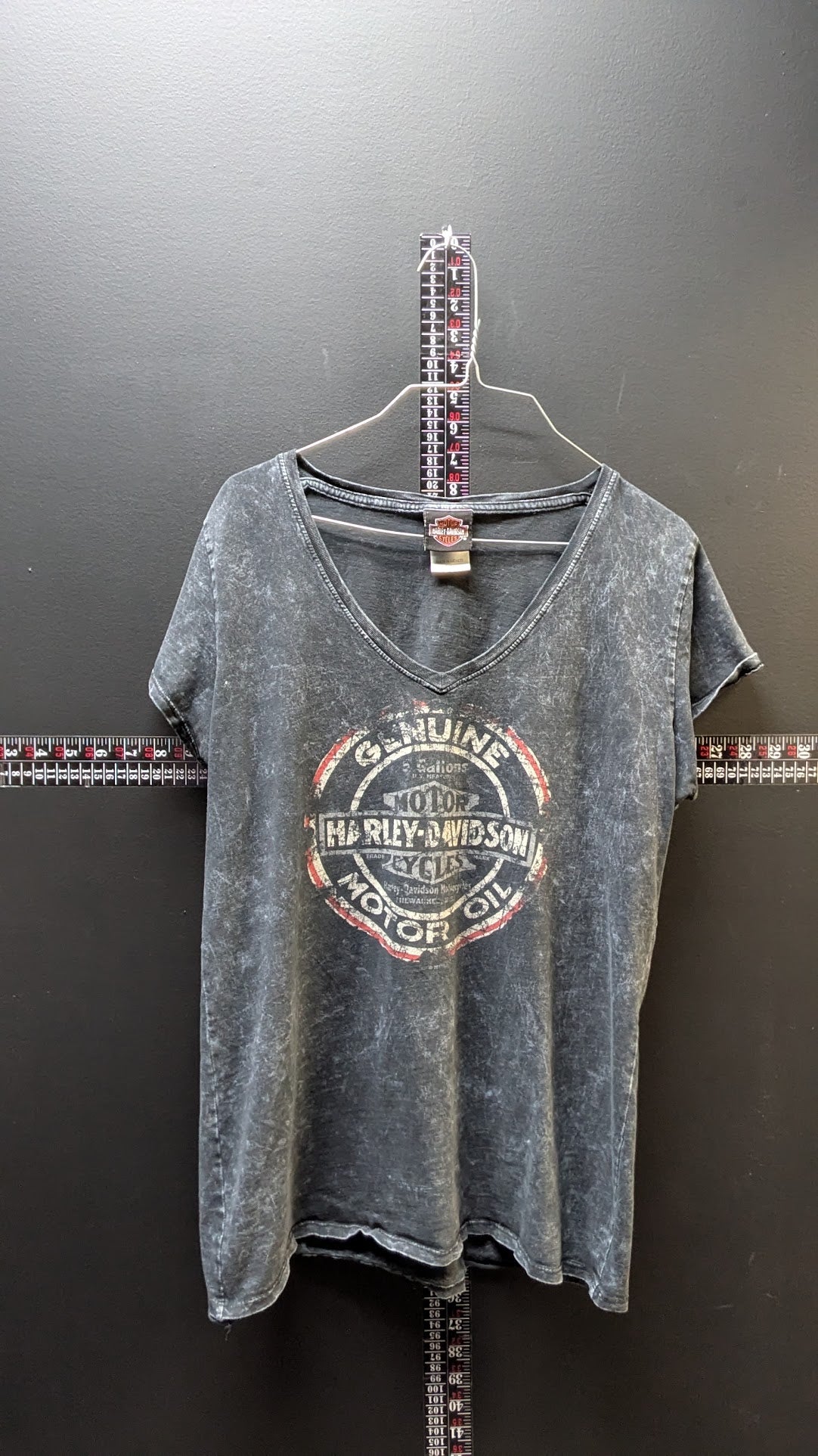 Harley-Davidson Women's XL V-Neck T-Shirt Queen City Fairfield OH Black Mineral Wash Large