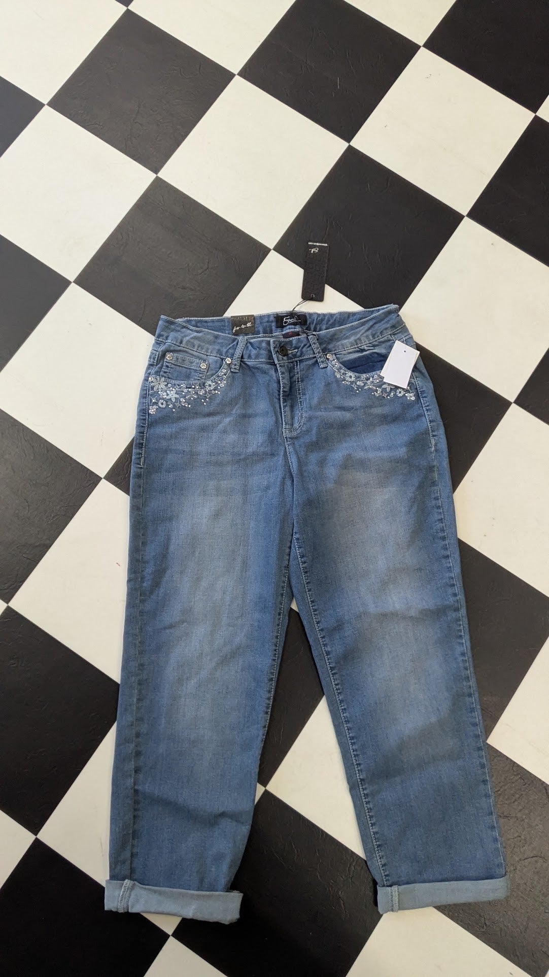 Earl Jean Front Tab Embellished Capri Jeans Women's Size 12 Blue Cuffed Stretch NWT
