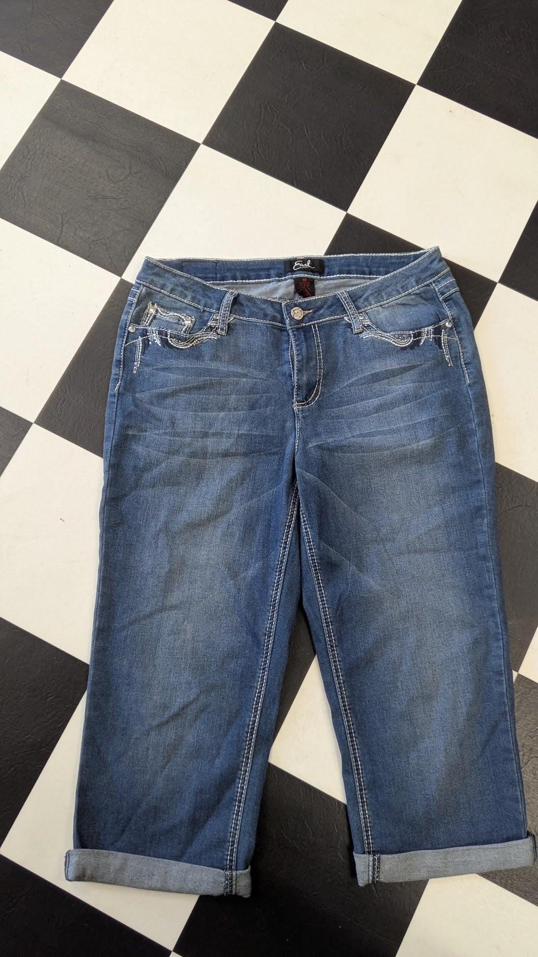 Earl Jean Capri Jeans Women's Size 12 Blue Embroidered Rhinestone Cuffed Stretch