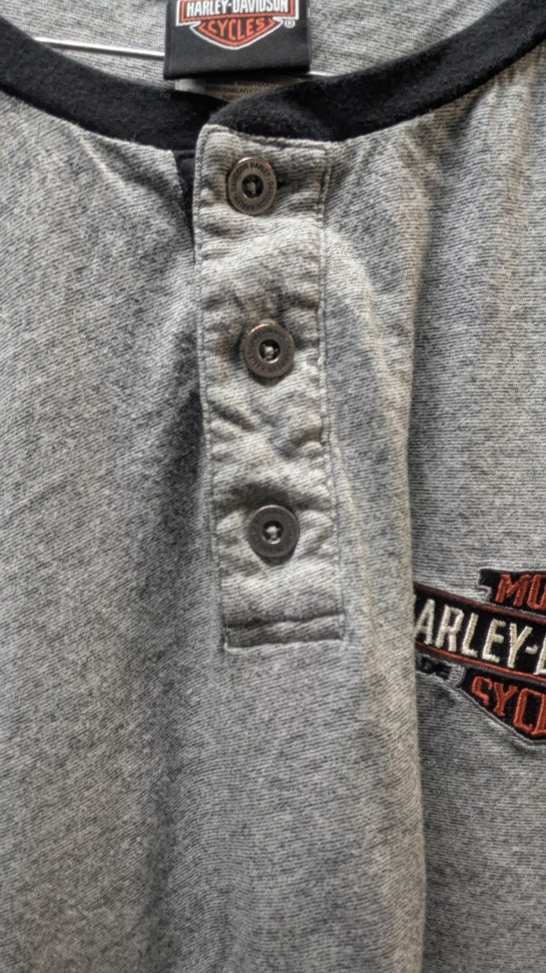 Harley-Davidson Henley Shirt Men's XL Gray Black Raglan Short Sleeve Embroidered Bar Shield
