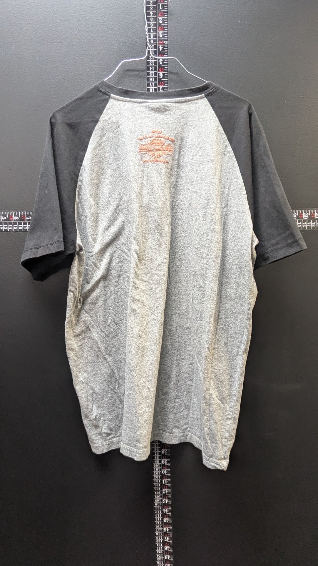 Harley-Davidson Henley Shirt Men's XL Gray Black Raglan Short Sleeve Embroidered Bar Shield