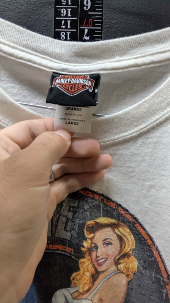 Vintage Harley-Davidson Pin-Up Girl T-Shirt Men’s Large White Double Sided
