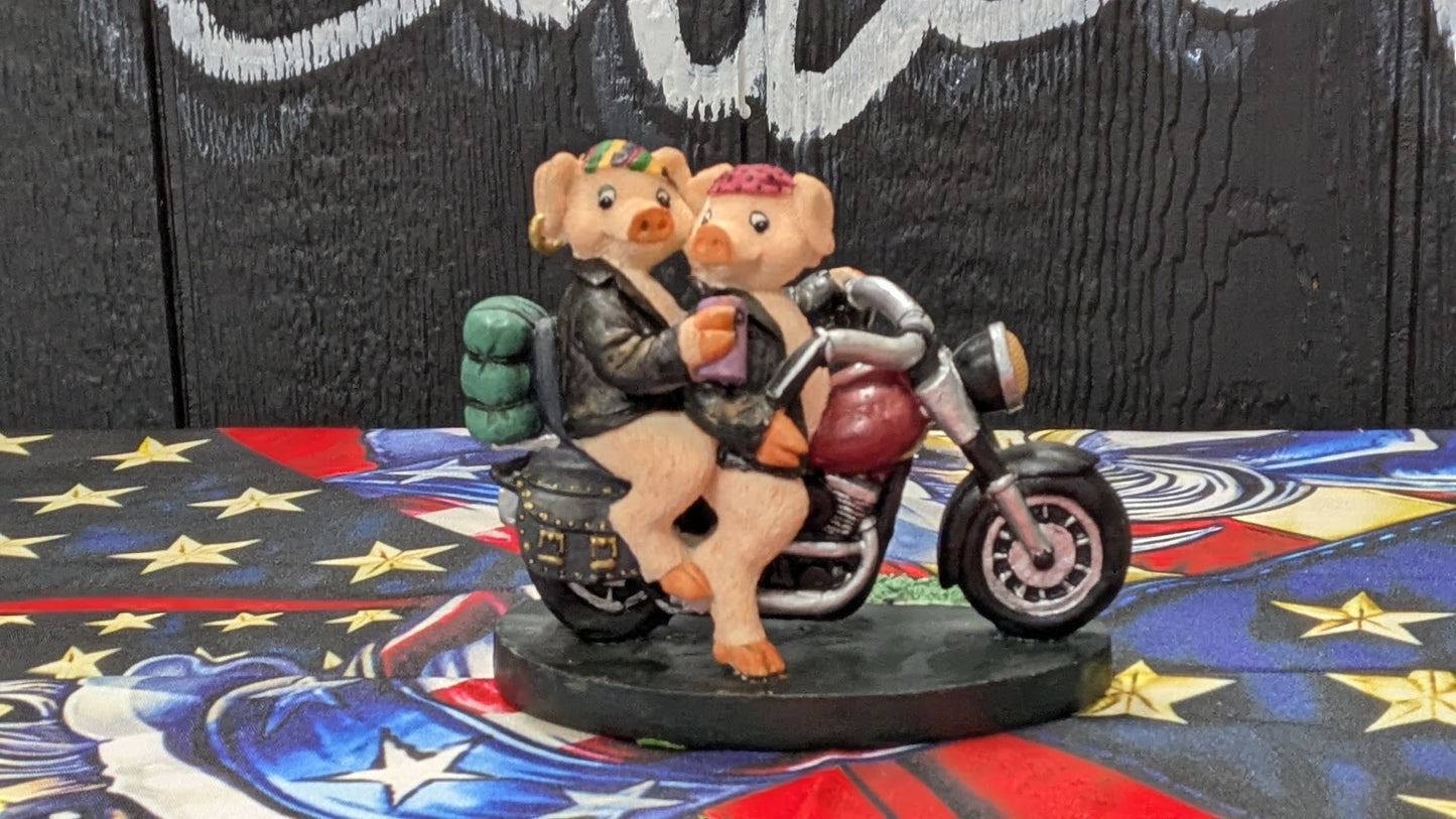 Pork Choppers Highway Hogs  Figurine Motorcycle Biker Pig Couple Statue w/ Box #33900