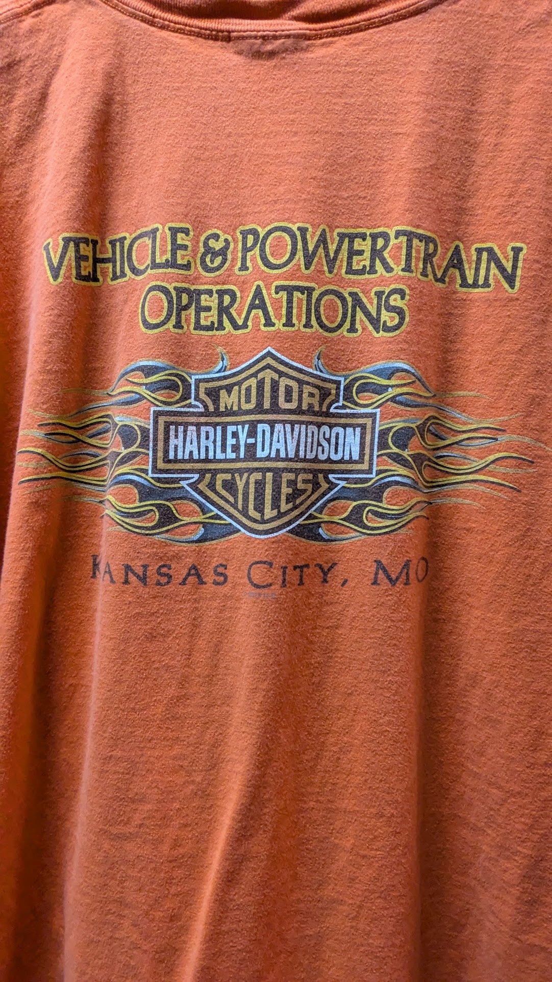 Vintage Harley-Davidson Vehicle & Powertrain Operations T-Shirt Kansas City MO Orange Men's XL