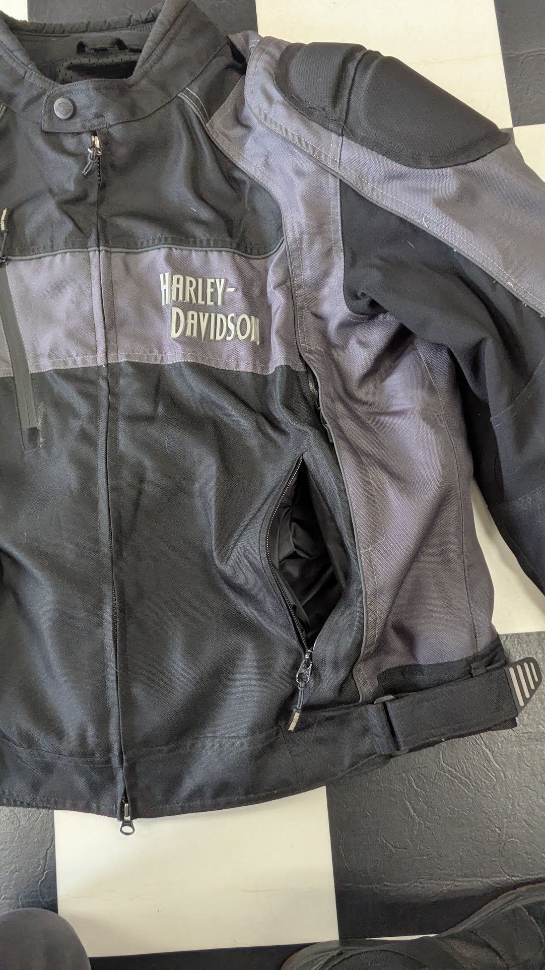 Harley-Davidson Men's Black & Gray Textile Riding Jacket – Vented – Size XL