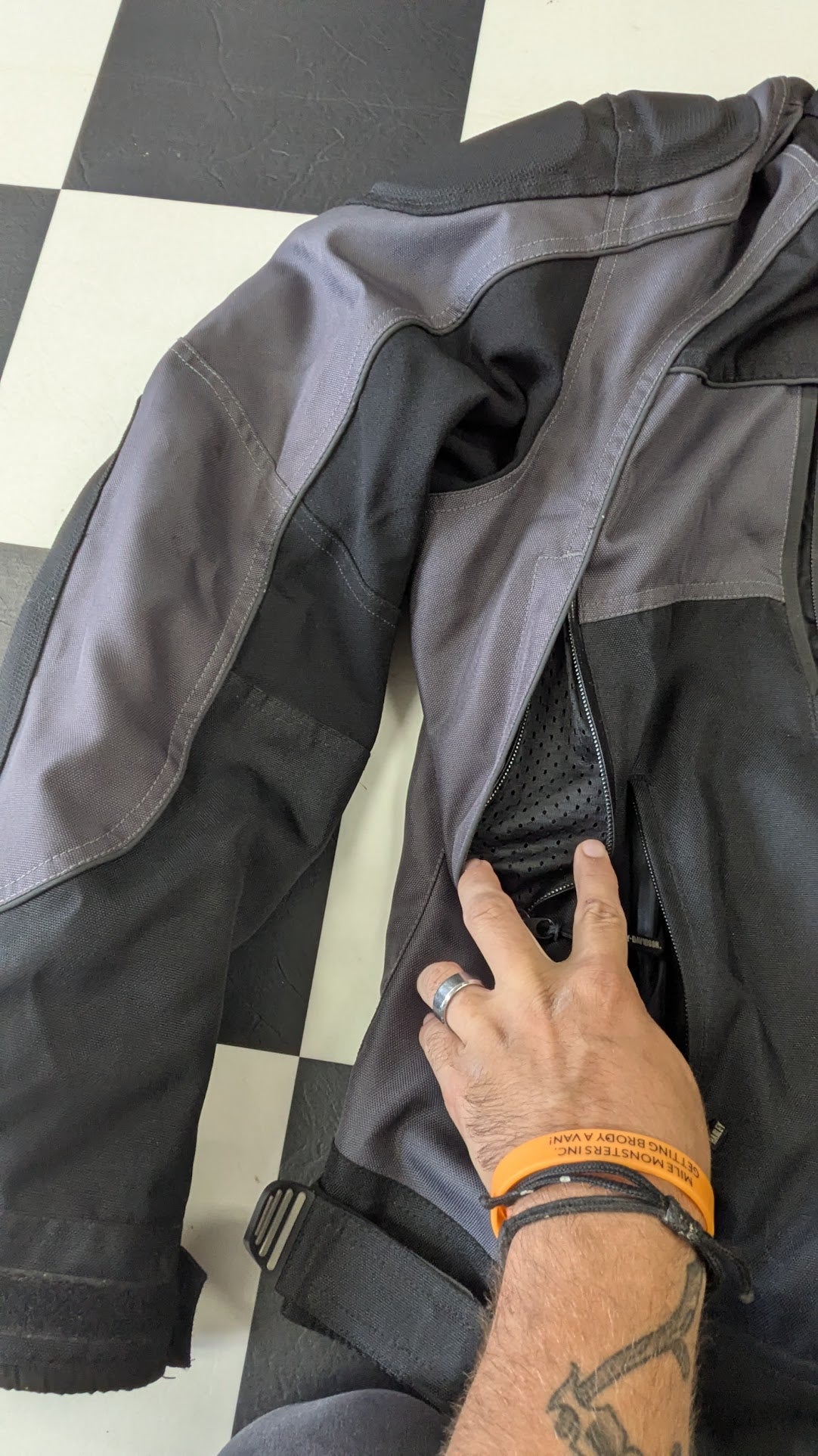 Harley-Davidson Men's Black & Gray Textile Riding Jacket – Vented – Size XL