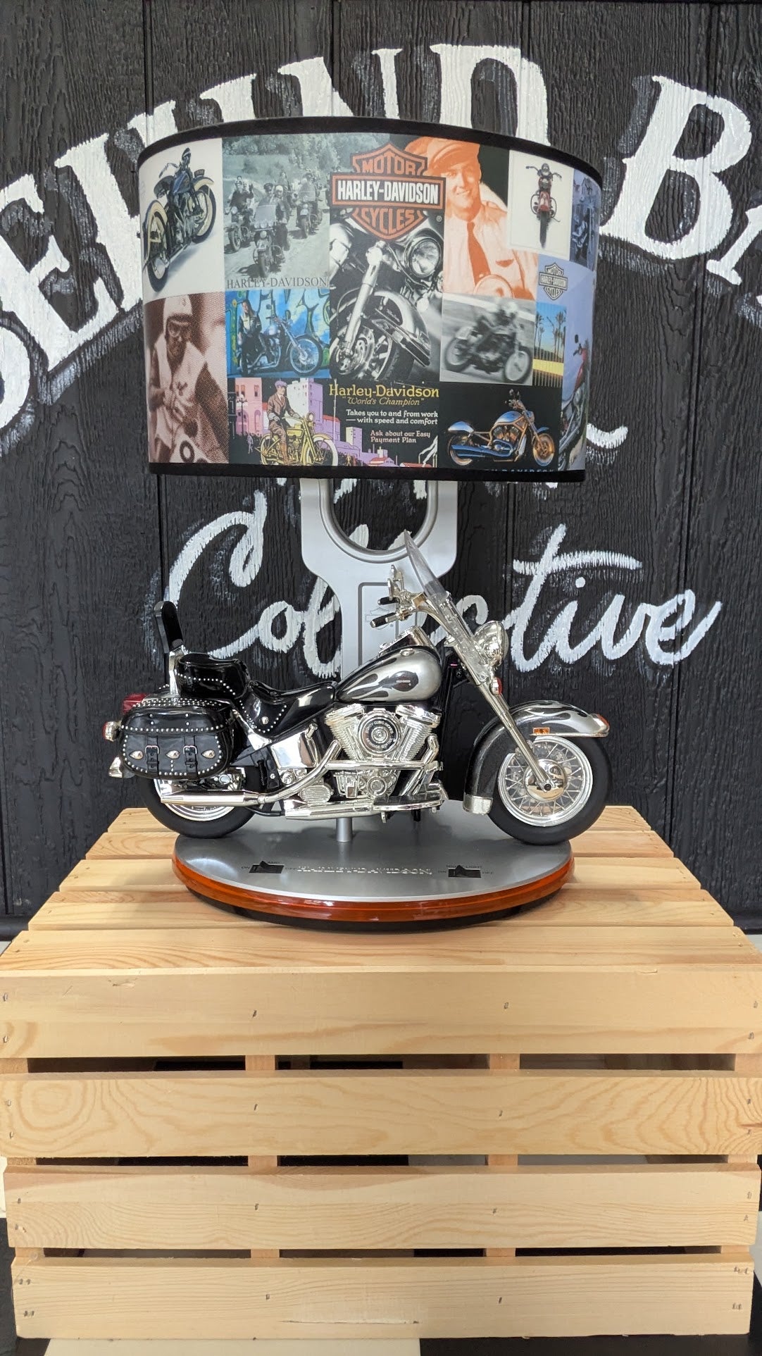 Harley-Davidson Heritage Softail Table Lamp with Light & Sound – Collectible Motorcycle Display Lamp