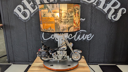 Harley-Davidson Heritage Softail Table Lamp – Collectible Motorcycle Display Lamp