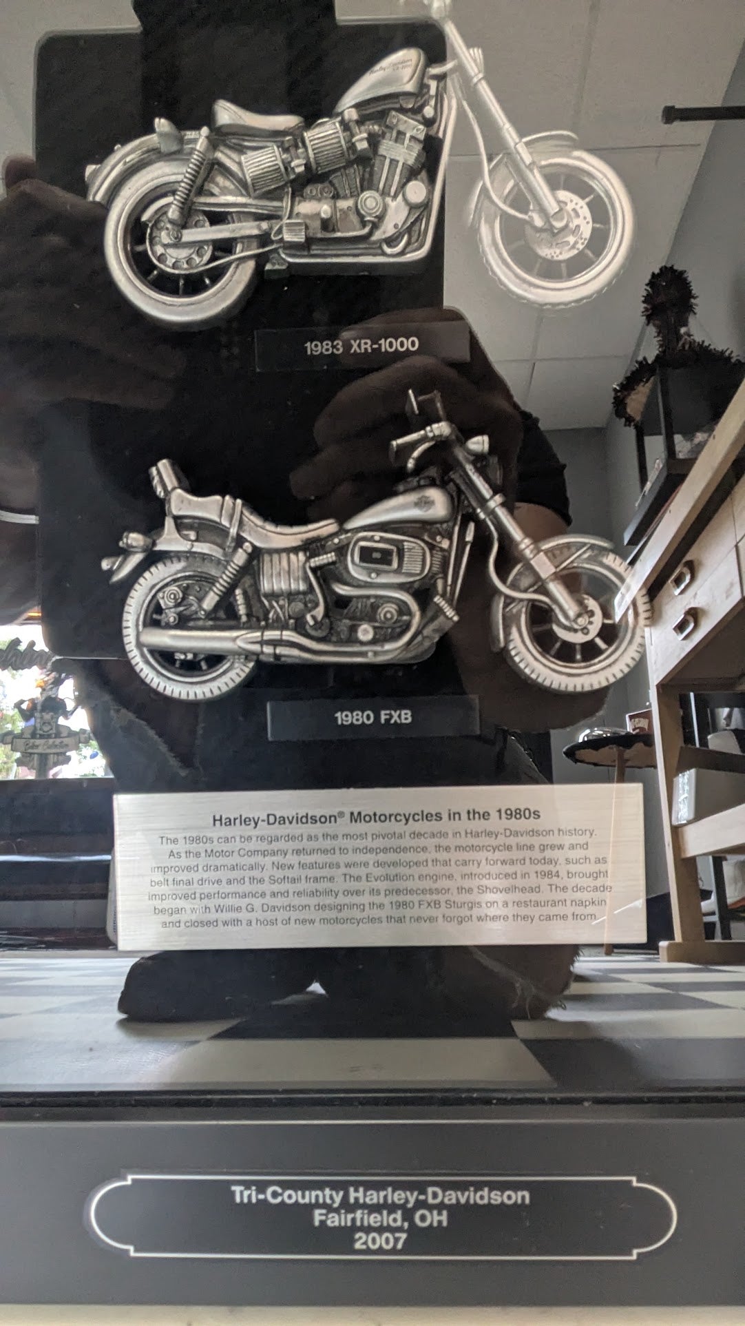 2007 Harley-Davidson Motorcycles of the 1980s Framed Pewter Dealer Display Shadowbox