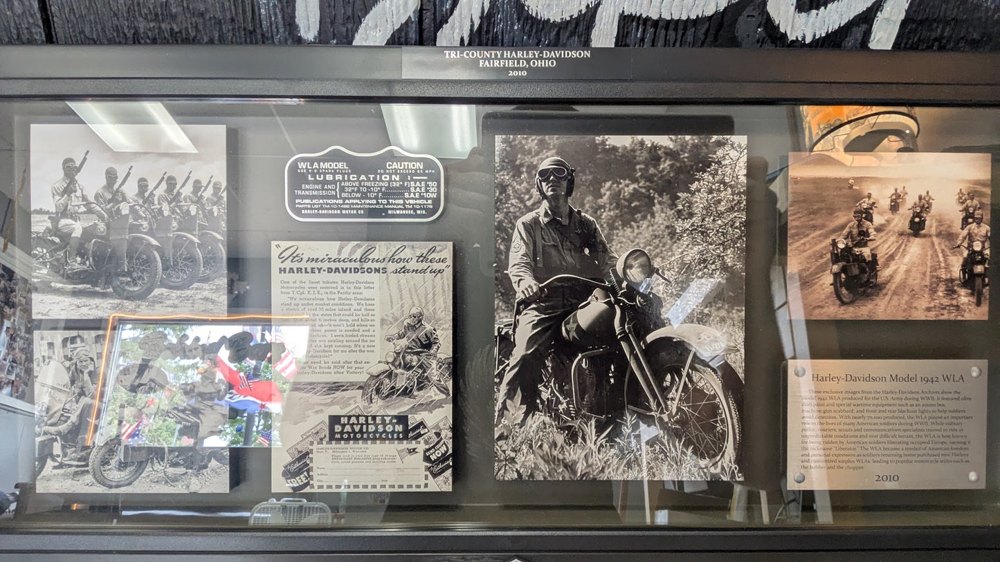 Harley-Davidson Military Archive Collection 1942 WLA Display Shadowbox 2010 w/ Box
