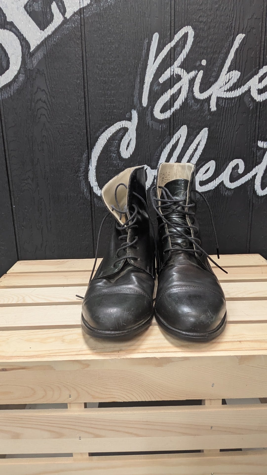 Ariat Heritage Paddock Boots Women's US 7B Black Leather Lace Up Ankle Riding Boots