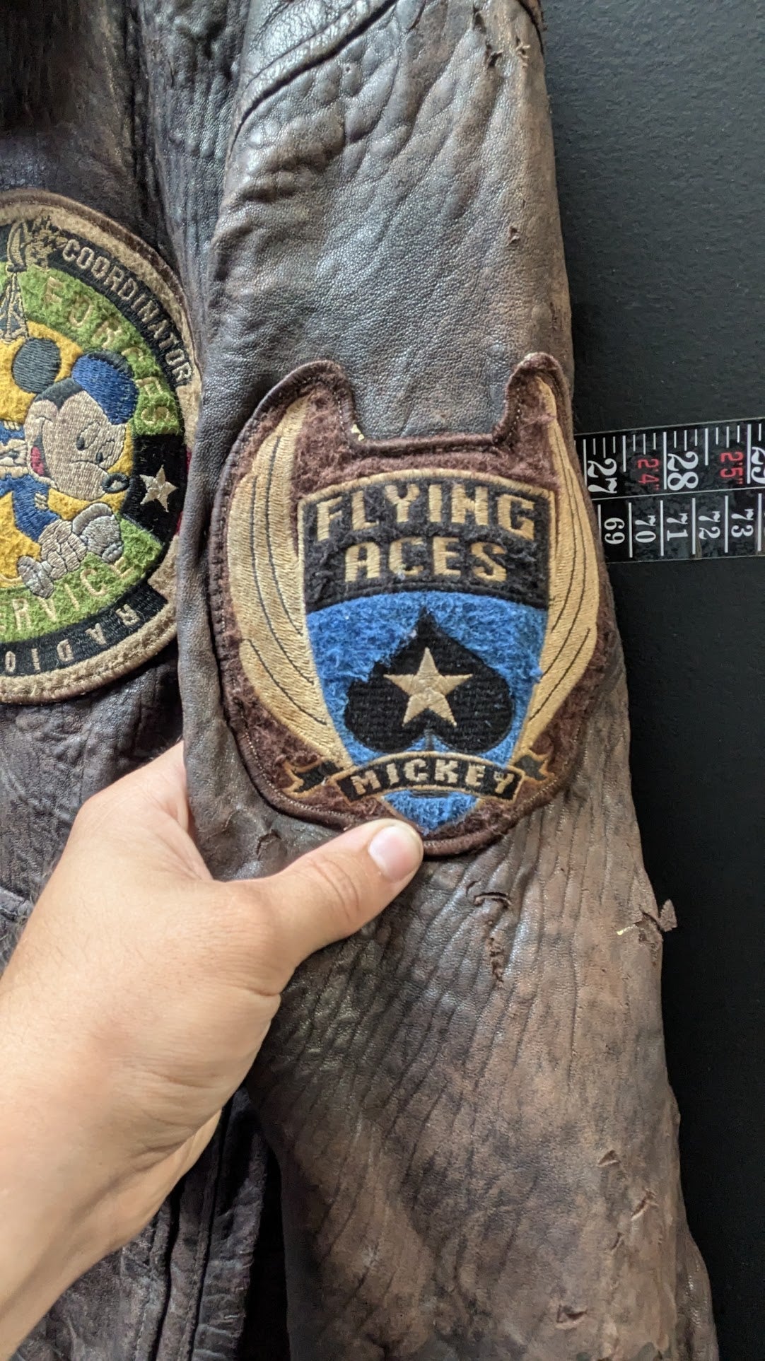 RARE VINTAGE 1994 DISNEY MICKEY MOUSE 449th FLYING ACES LEATHER JACKET - SIZE LARGE - THRASHED / AS-IS