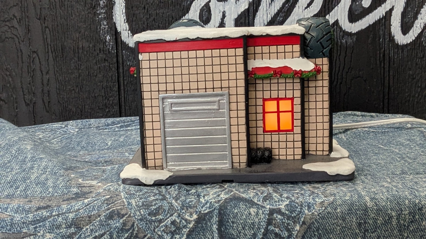 Hawthorne Village Cycle City Tires 2008 #008 Christmas Village COA Light