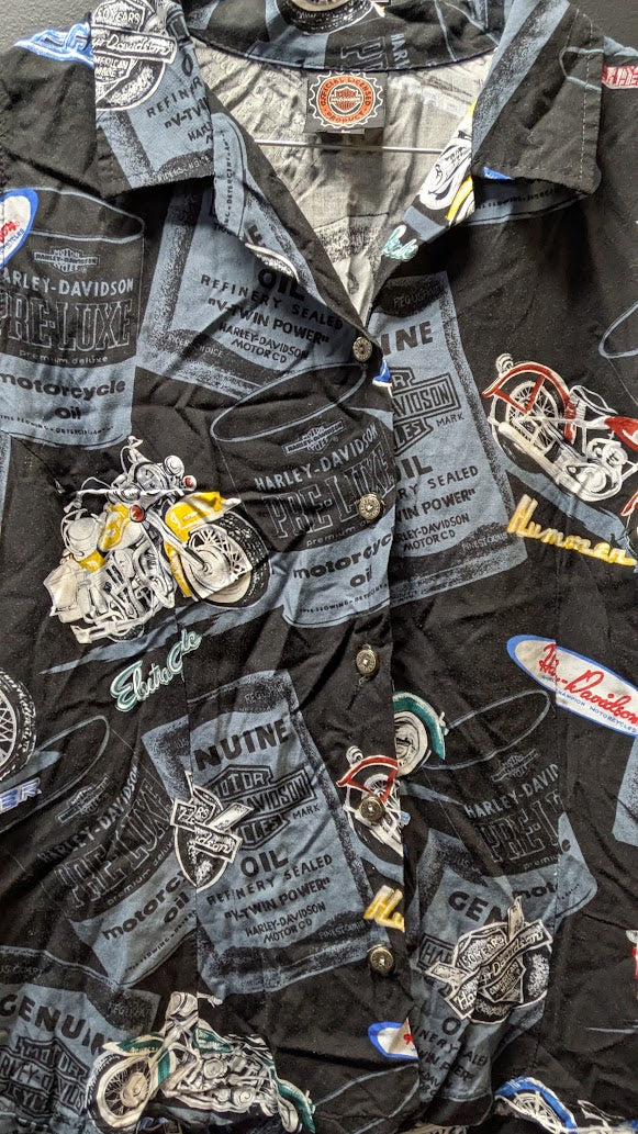 Harley-Davidson Women’s Large Sleeveless Shirt Motorcycle Oil Can All Over Print