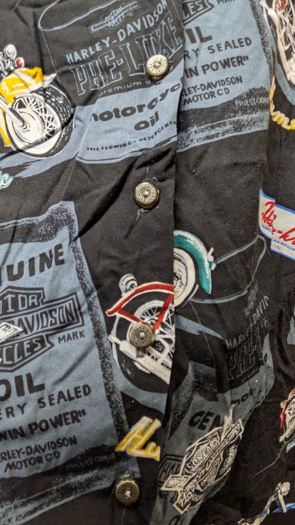 Harley-Davidson Women’s Large Sleeveless Shirt Motorcycle Oil Can All Over Print
