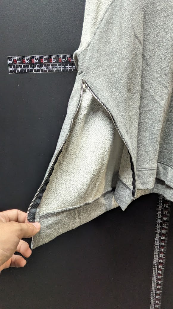 Rock & Republic Women’s XL Gray & Black Zip-Detail Pullover