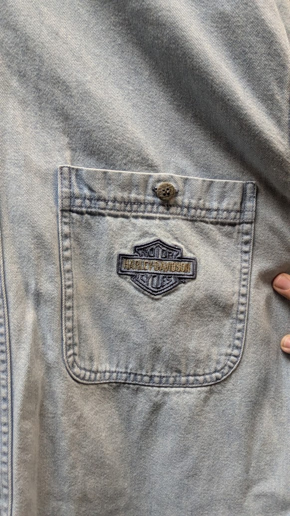 Vintage Harley-Davidson An American Legend Denim Shirt L Light Wash 90s