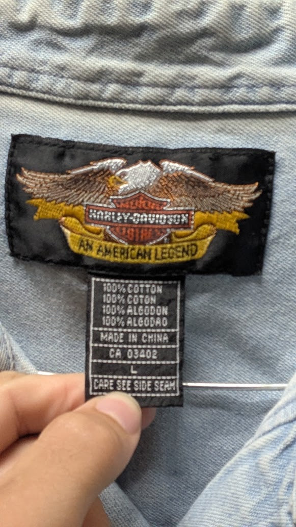 Vintage Harley-Davidson An American Legend Denim Shirt L Light Wash 90s