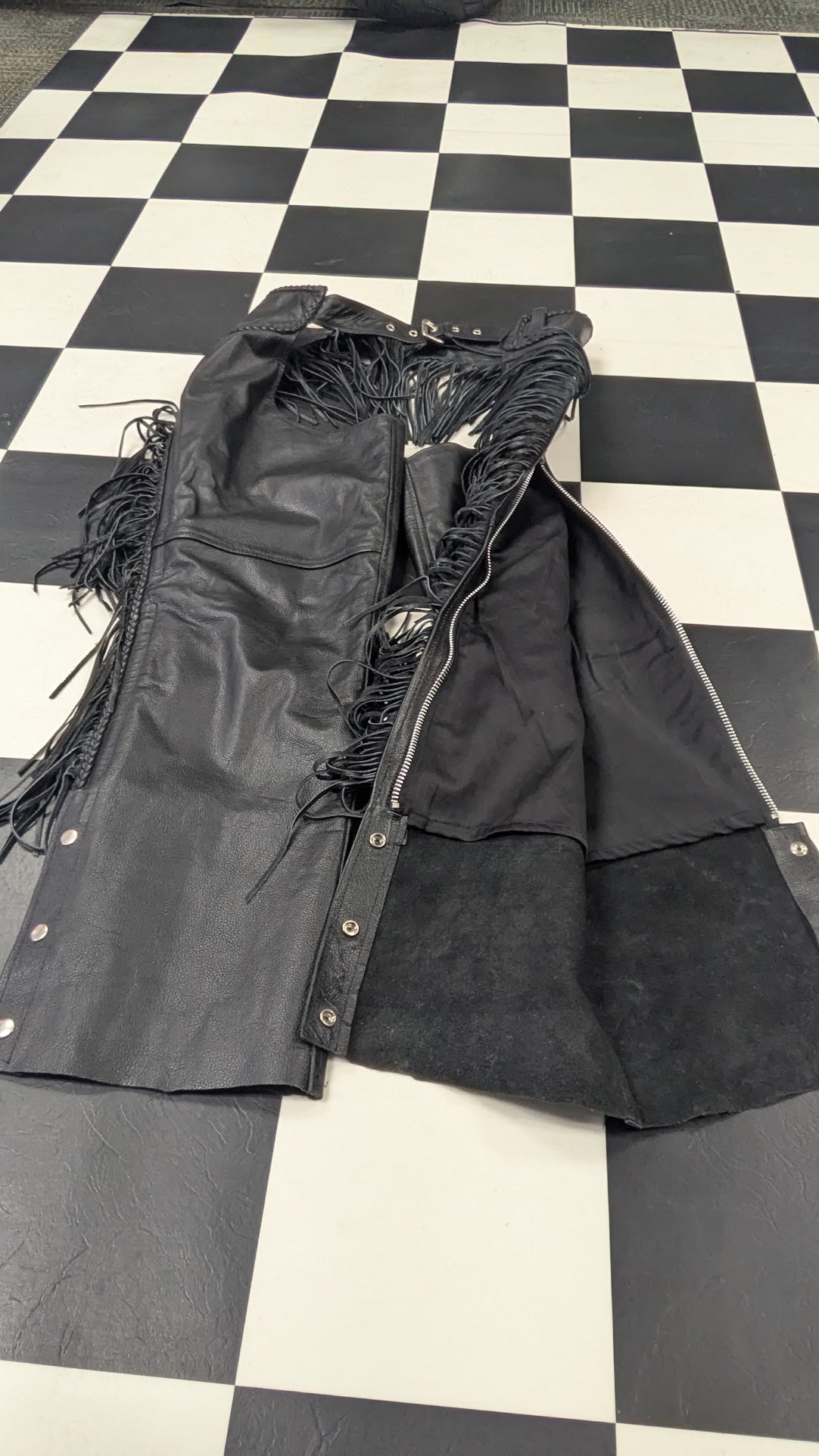 Vintage Leather Gallery Leather Fringe Chaps – Size L