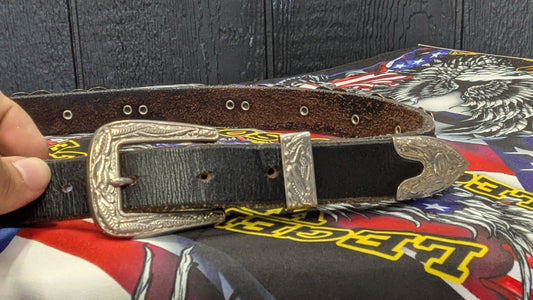 Vintage  Genuine Leather Studded Heart Concho Belt – XL/34