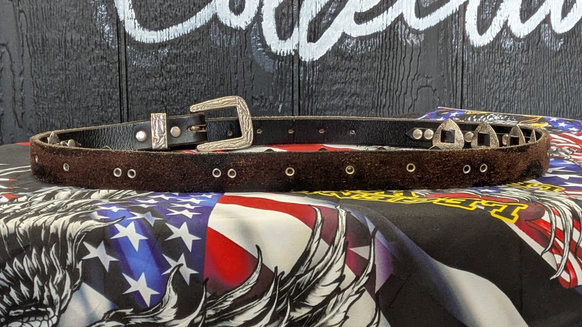 Vintage  Genuine Leather Studded Heart Concho Belt – XL/34