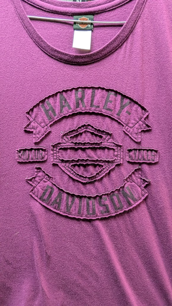 Harley-Davidson Women’s Large Purple Distressed Appliqué T-Shirt Ben Breece