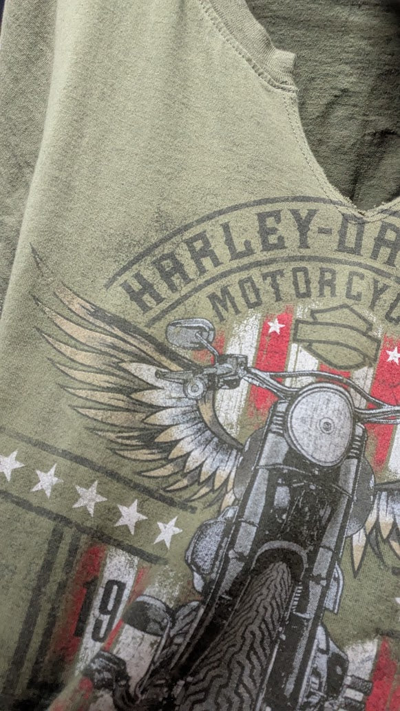 Harley-Davidson Women’s XL Olive Green Motorcycle Eagle T-Shirt Sundance Wyoming