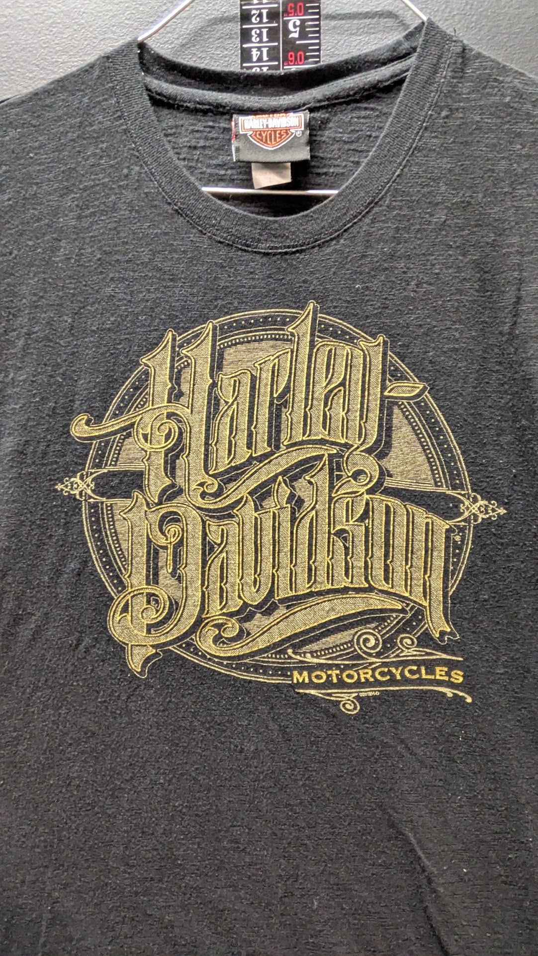 Harley-Davidson Gold Old English Logo T-Shirt Large Black Distressed
