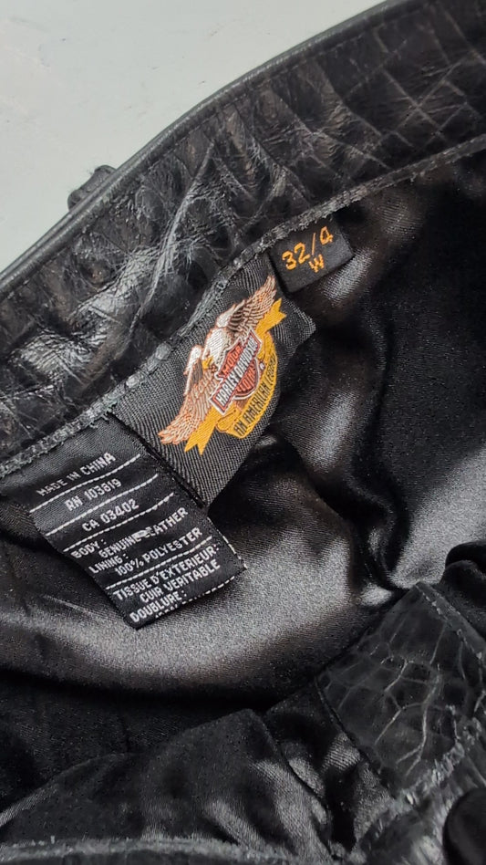 Vintage Y2K era genuine Leather 32" Women's lined pants