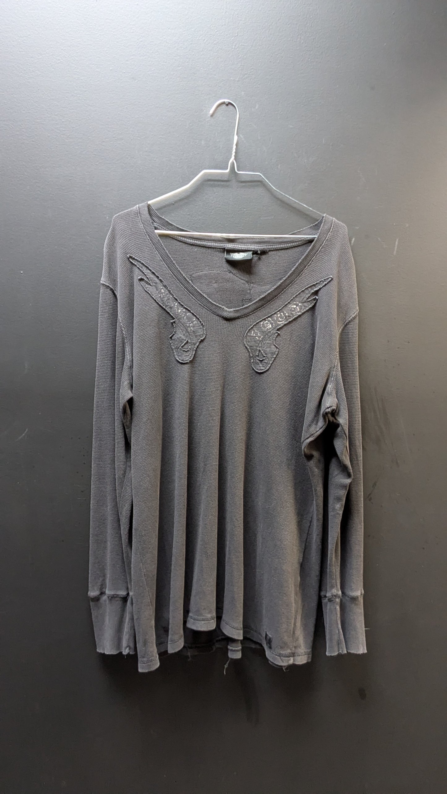 Harley-Davidson Women’s Gray Thermal Long Sleeve – XL/2XL (Estimated)